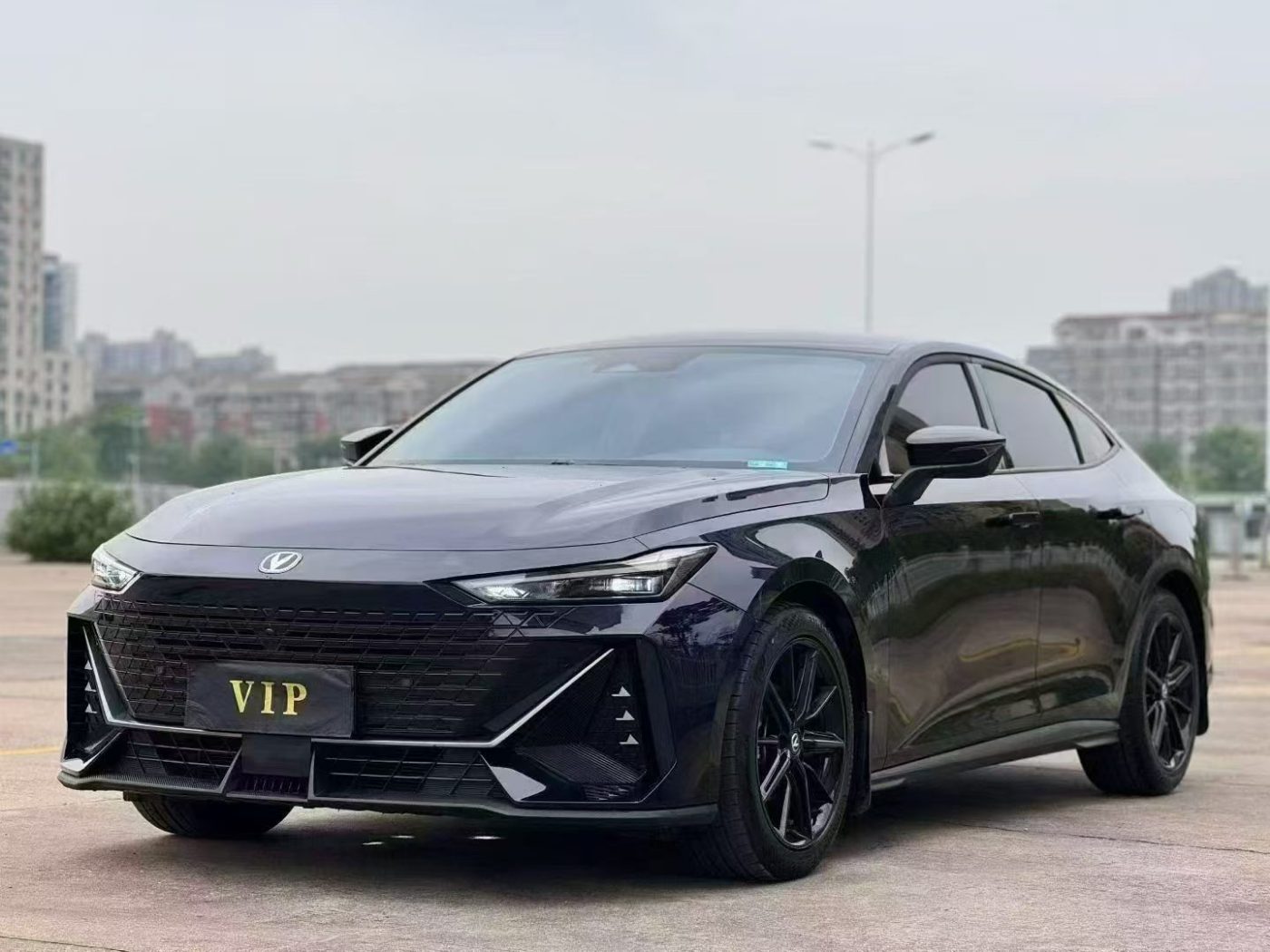 2024 长安 UNI V