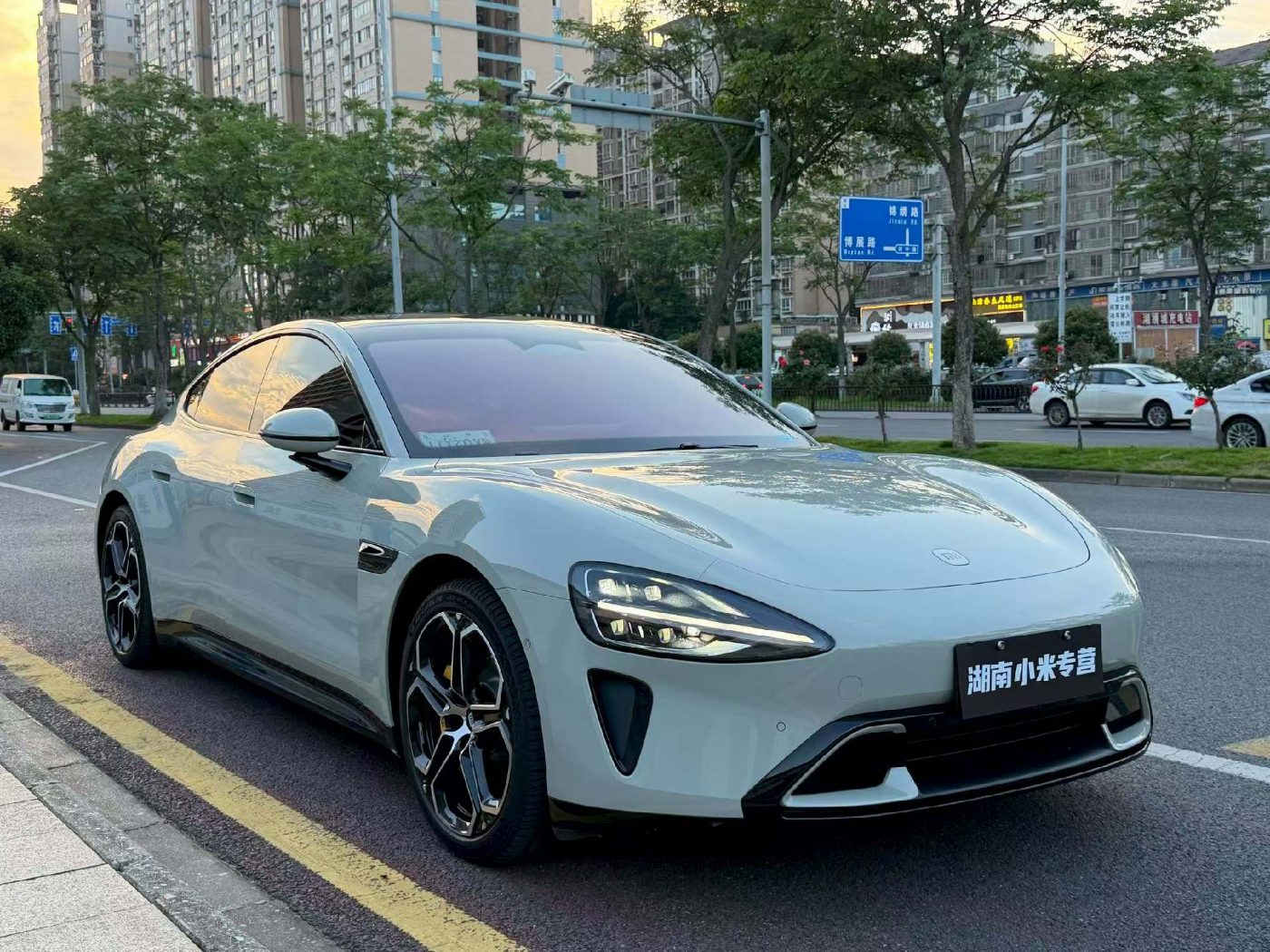 2025 小米 SU7