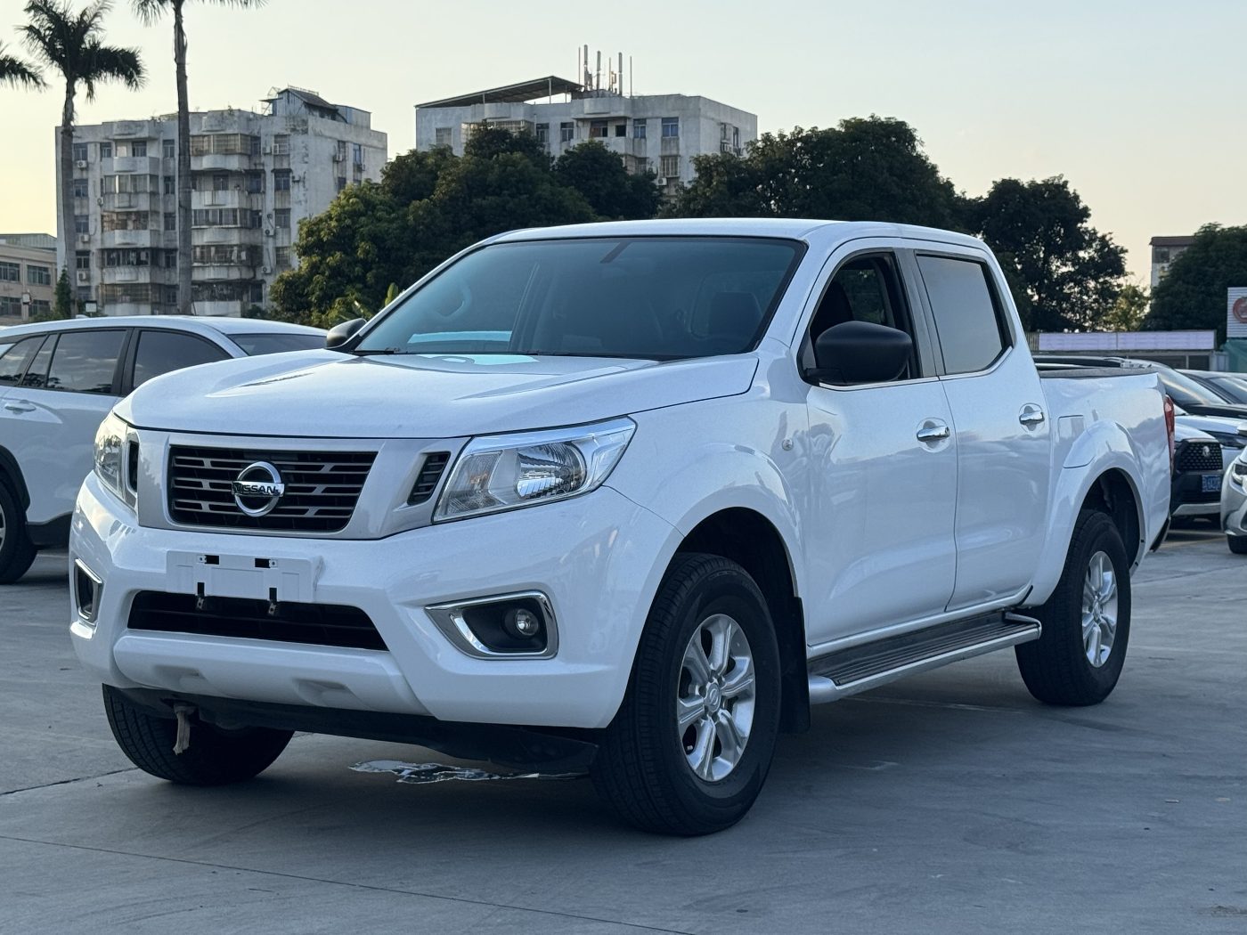 2021 日产 NAVARA