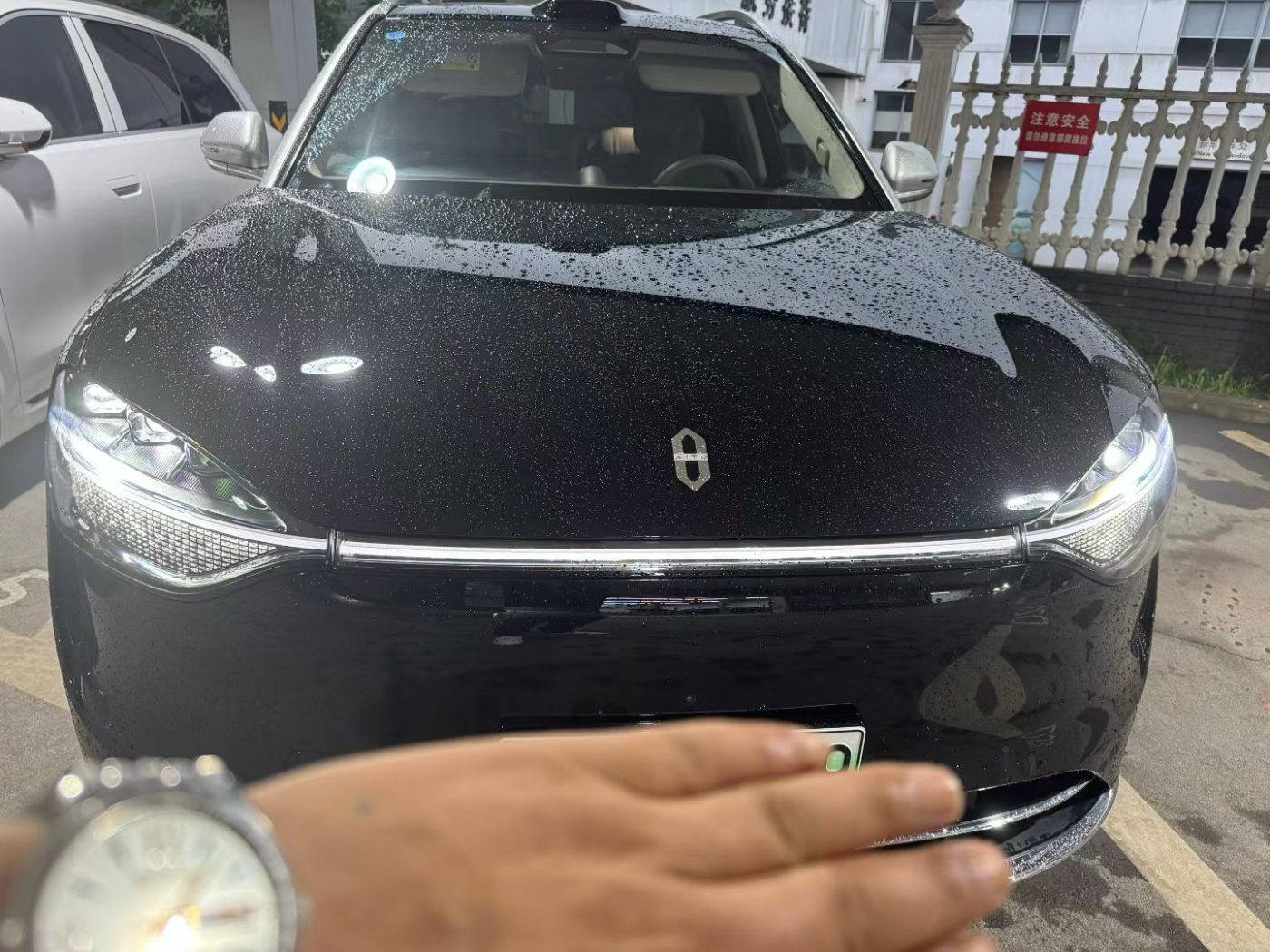 2025 赛力斯 问界M9