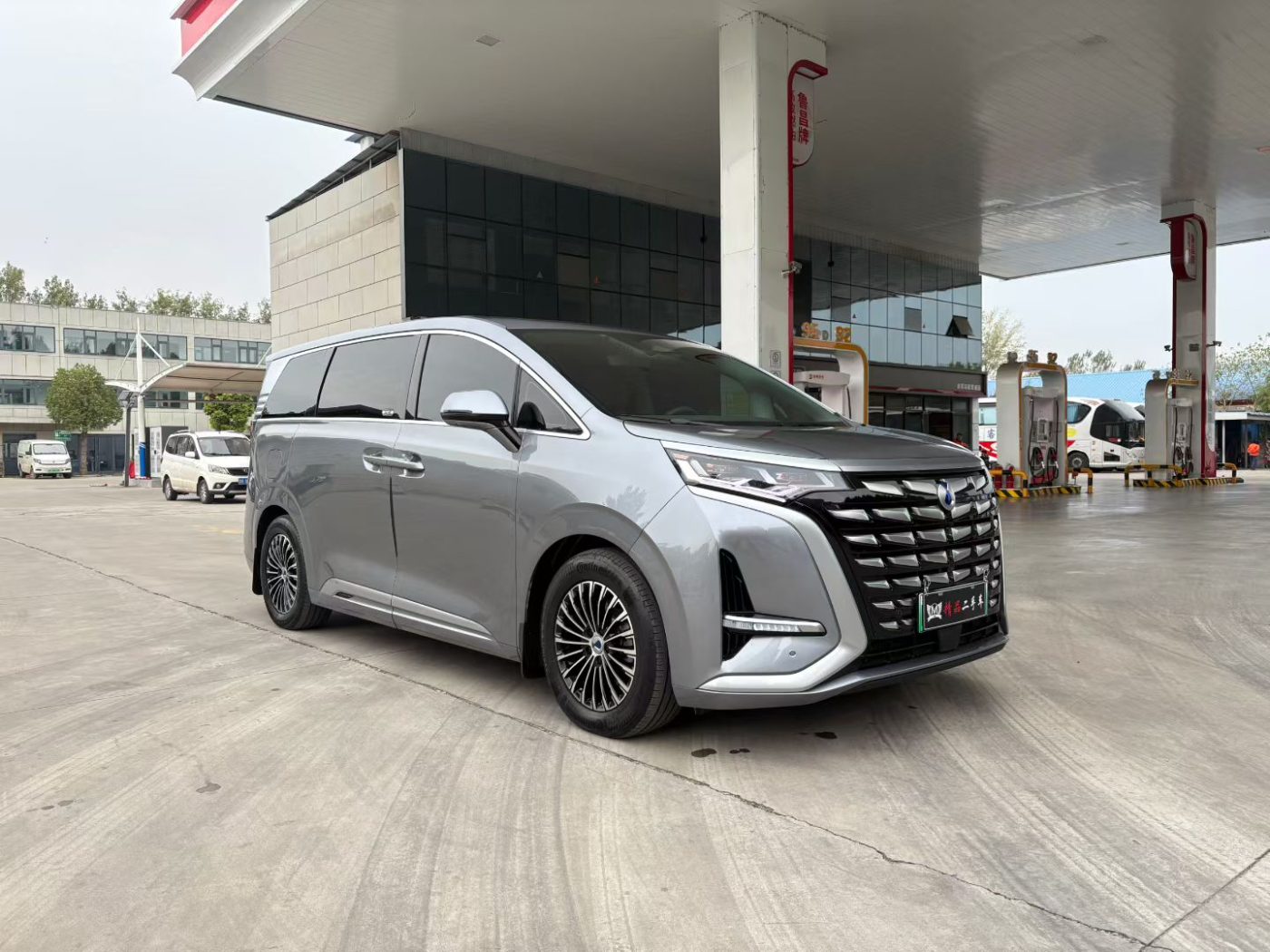 2023 腾势汽车 D9